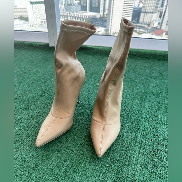 Boots - Picture 2 of 2